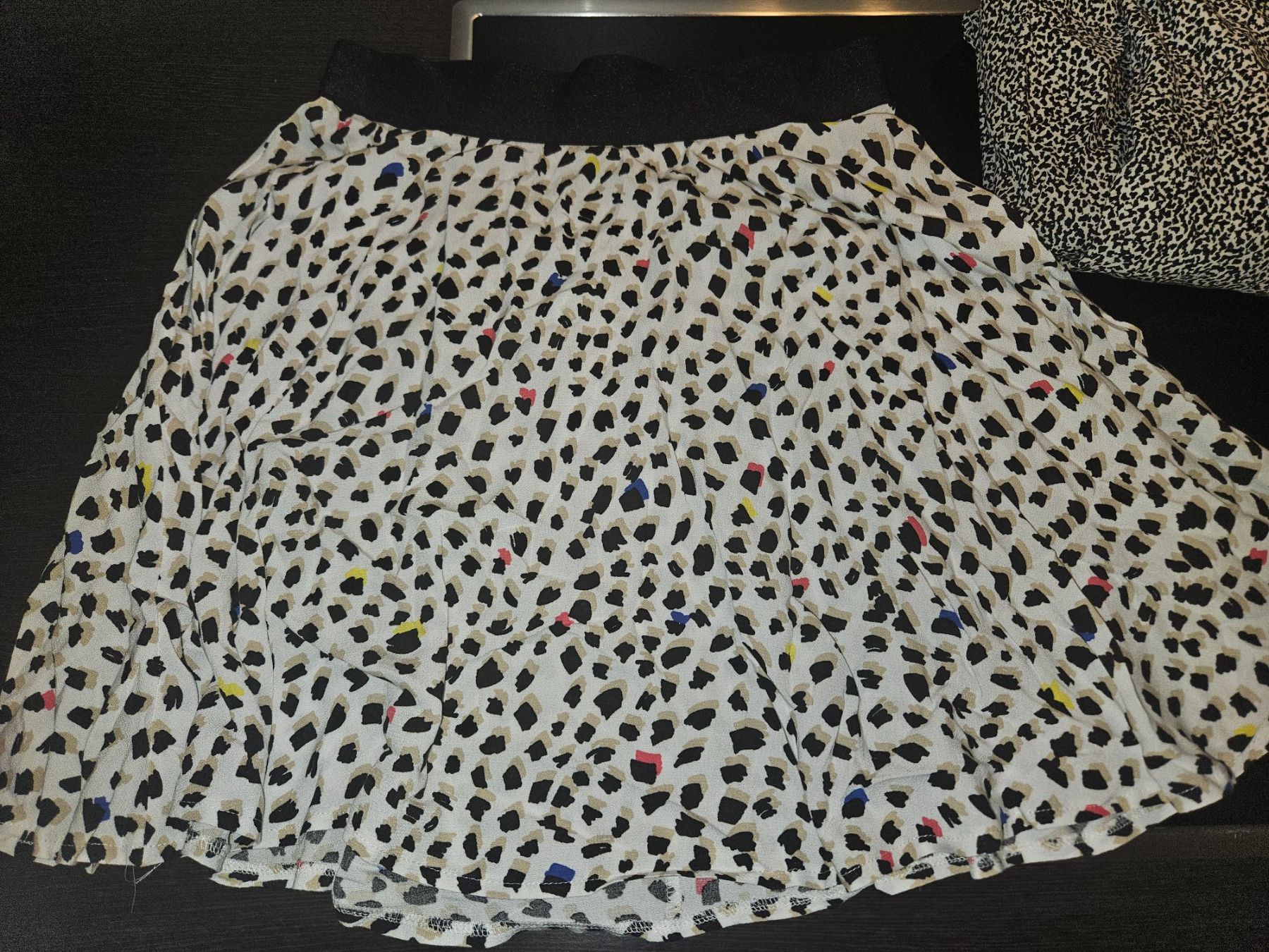 Benetton Gonne: Benetton Rock mit Elastbund Gr. S – Usato da Luzern venduto da KleinkramLuzern