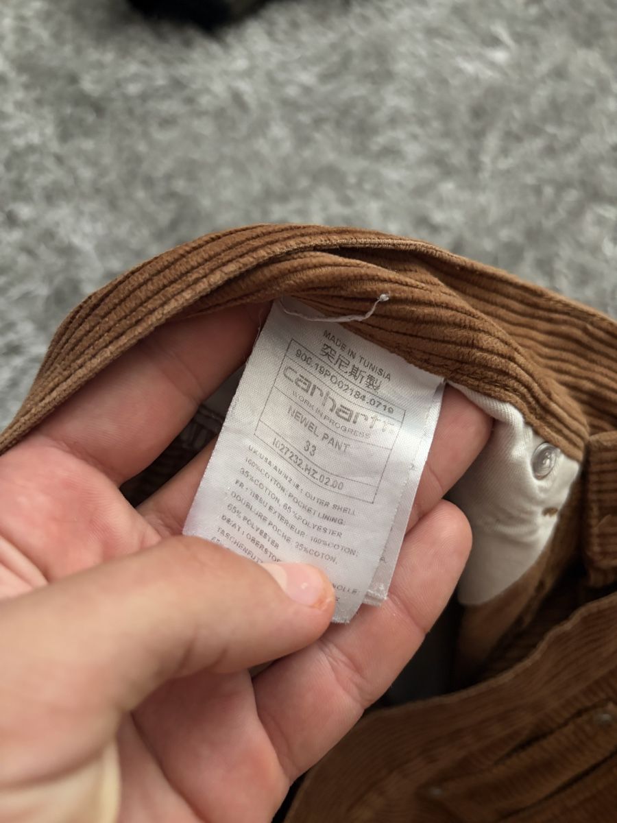 Carhartt Jeans: Carhartt Corduroy Pants Size 33 – Defekt aus Brislach von edu_t6pq 4