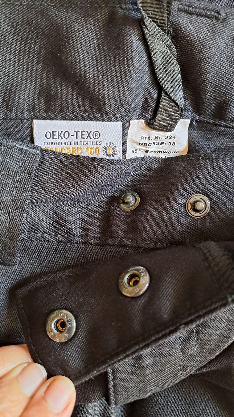 Hosen: Shorts cargo noir taille 38 – Gebraucht aus Rolle von Loutre84 8