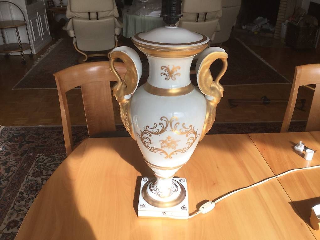 Lampade: Porzelan-Tischlampe – Usato da Laufen venduto da Babouche4242 1