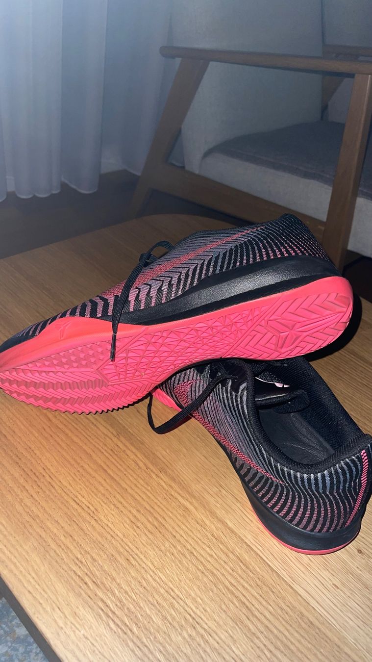 Nike Scarpe da uomo: Nike Kobe KB Mentality 2 – Nuovo (secondo la descrizione) da Schönenwerd venduto da mem_vqz9 2