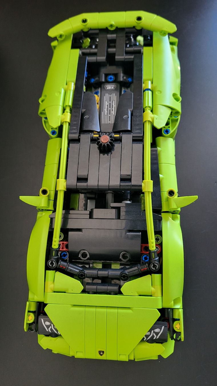 Lego Kit di costruzioni: LEGO Technic Lamborghini 42161 ab 1Fr.- – Usato da Uffikon venduto da LegoNavi 2