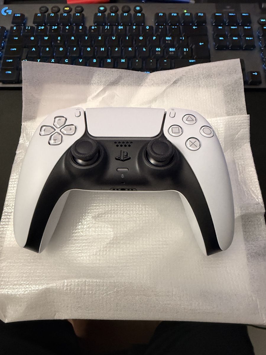 Sony Controller: PS5 DualSense Controller Original Weiss – Neu (gemäss Beschreibung) aus Selzach von SiendoGaming