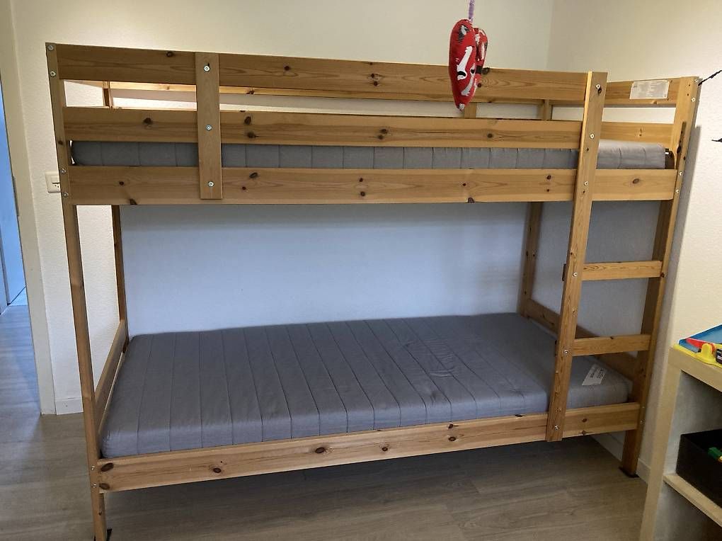Letti: Etagenbett  – Usato da Waldkirch venduto da Lugenin 1