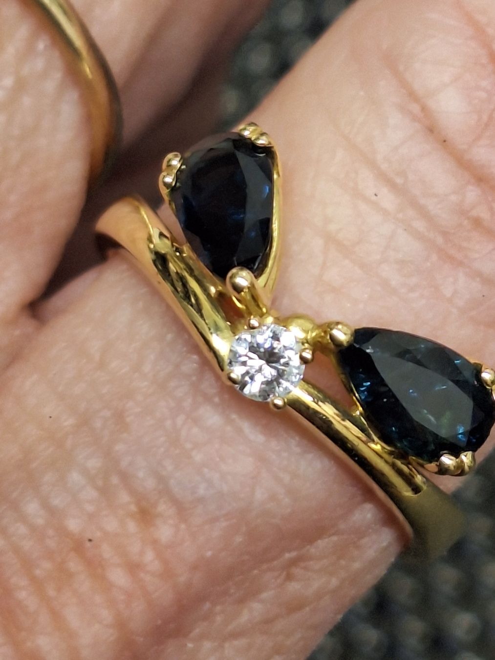 Ringe: Ring 750 GG. 2 Safire, Brillant – Neu und originalverpackt aus Rheinfelden von Cleopatra2000