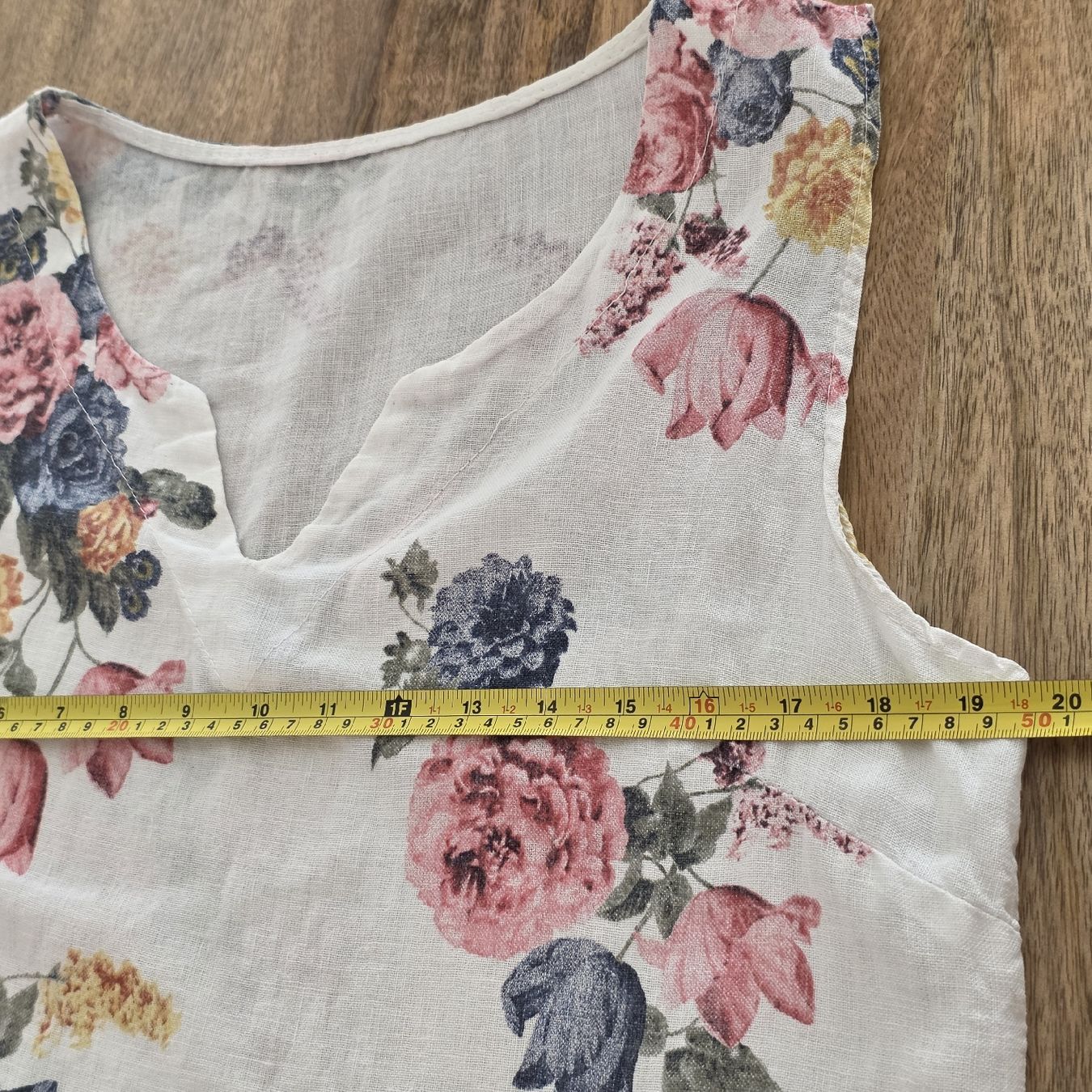 Vestiti: Kleid Blumenmuster Weiss mit Taschen Grösse M – Usato da Rheinsulz venduto da Gilea 4