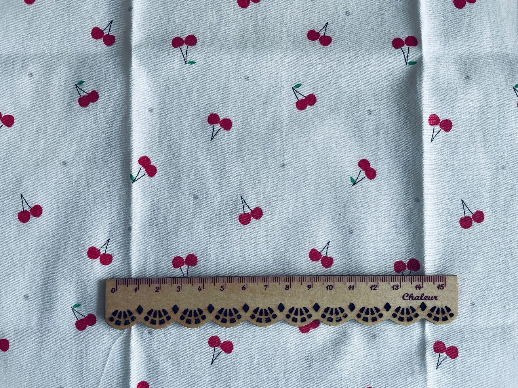 Tessuti: 2 Fat quarter/Coupons patchwork & couture - Cerises – Nuovo e nell'imballaggio originale da Gland venduto da san_xz5j 2
