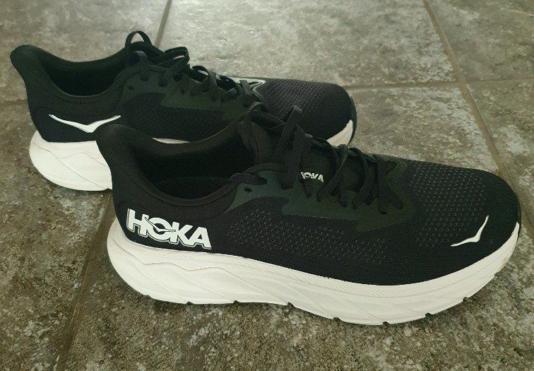 Hoka One One Scarpe da uomo: Hoka Arahi 7 – Nuovo (secondo la descrizione) da Effretikon venduto da GrischiB 1