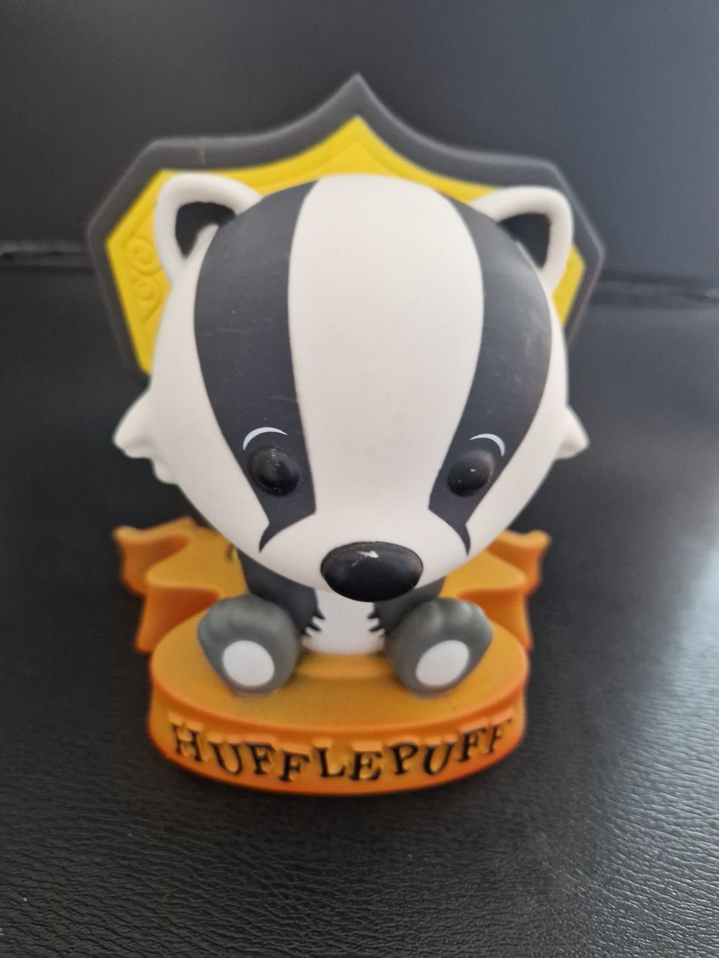 Tirelires: Hufflepuff Dachs Figur Sparschwein – D'occasion à Dagmersellen par ejord