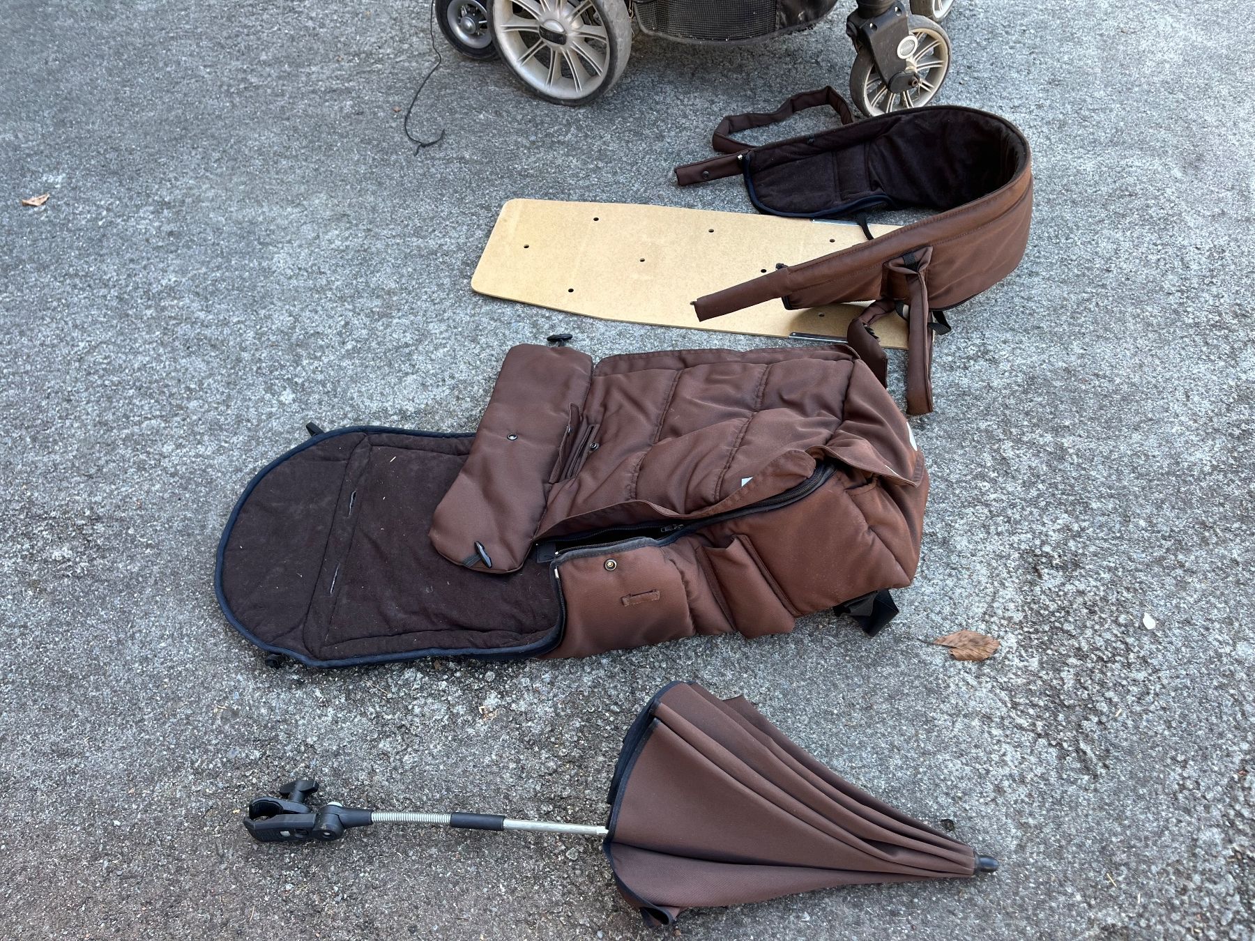 Carrozzine: Kinderwagen mit diversem Zubehör – Usato da Beinwil am See venduto da berweger02 3