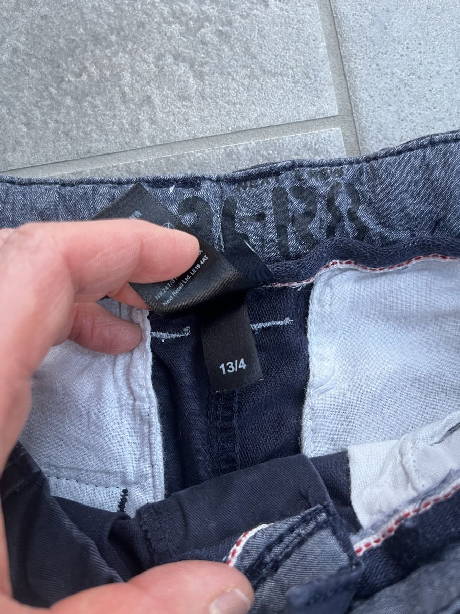 Pantalons: Shorts knielang 140/146 – D'occasion à Wil ZH par Wonderwoman76 2