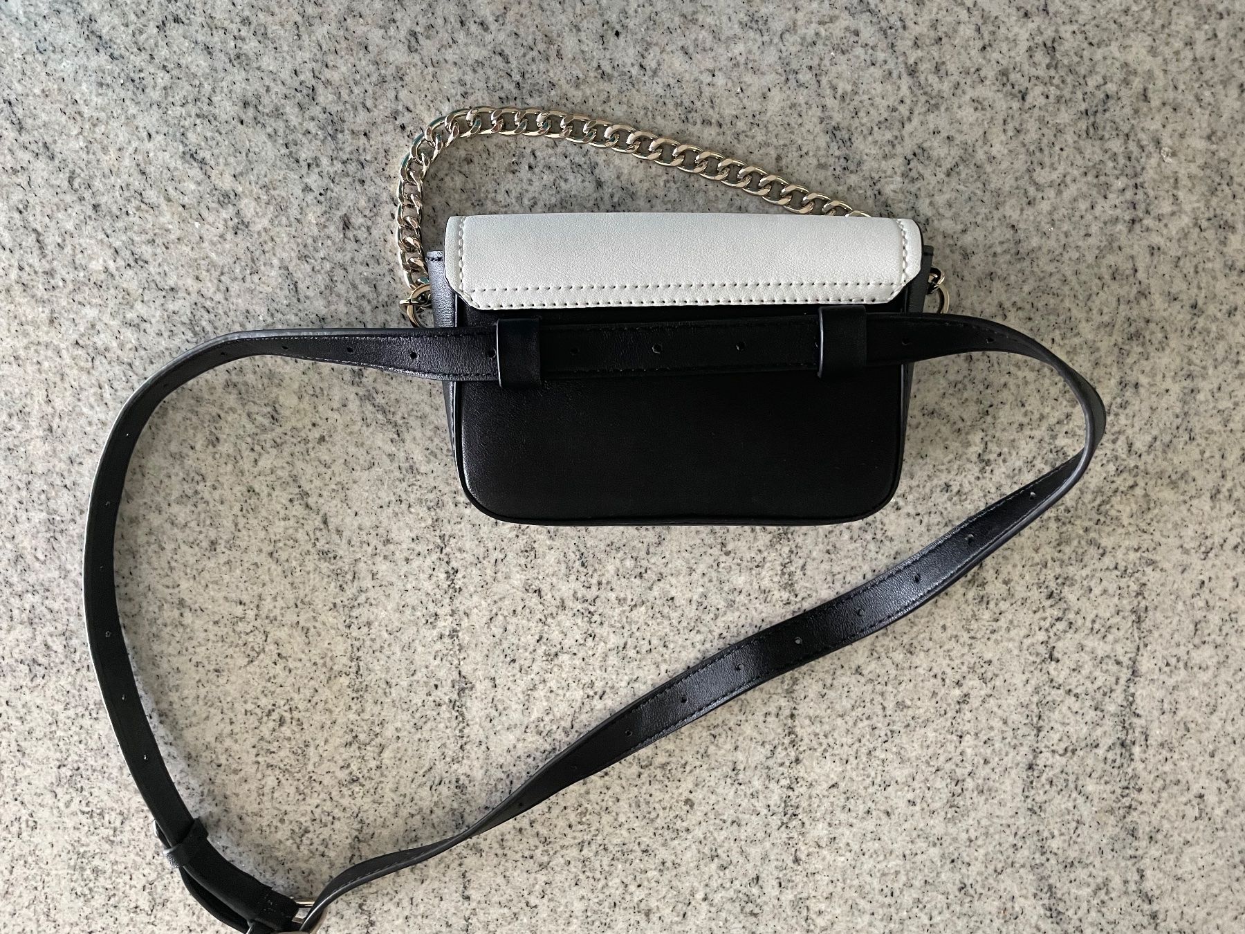 Guess Borse da donna: Sehr schöne Bauchtasche von GUESS – Nuovo (secondo la descrizione) da Neuwilen venduto da bobbel01 2