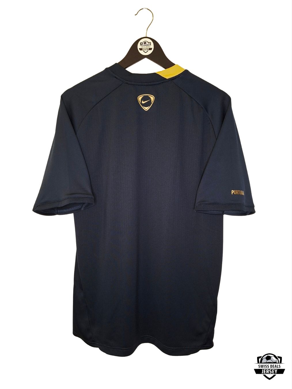 Nike Leibchen & Hosen: Original Portugal 2007-08 Training Trikot – Gebraucht aus St-Léonard von SwissDealsJersey 1