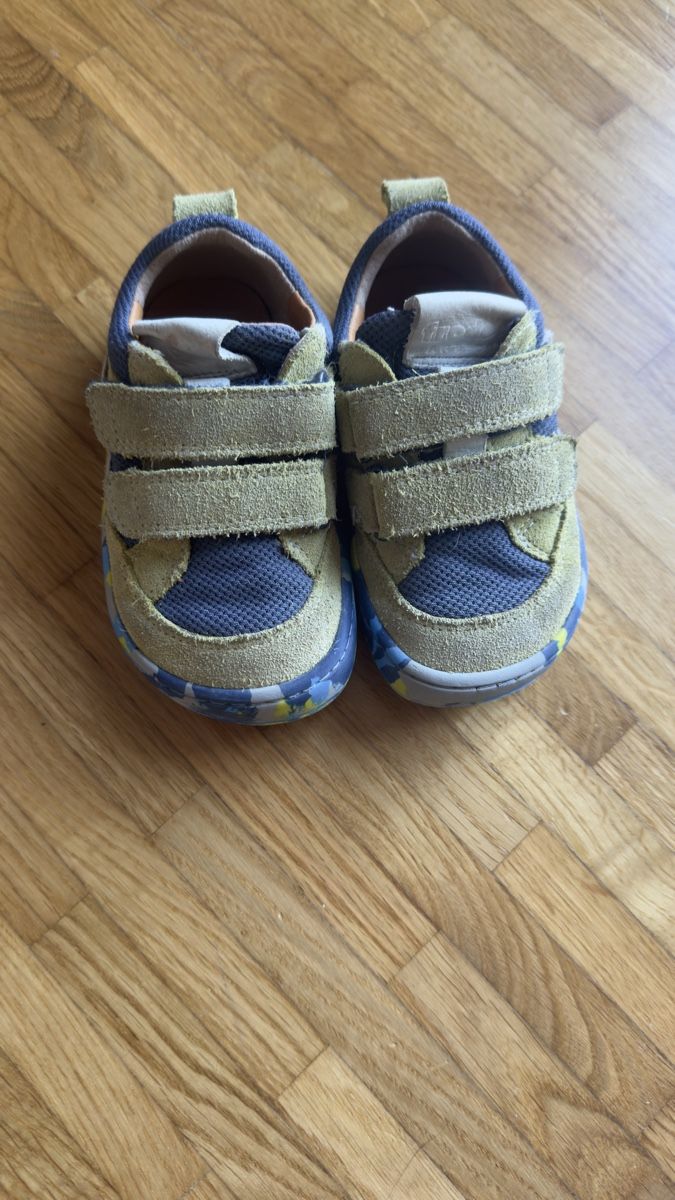 Froddo Scarpe da uomo: Froddo Kid's Barefoot Base - Barfussschuhe gr.23 – Usato da Luzern venduto da ja_0707