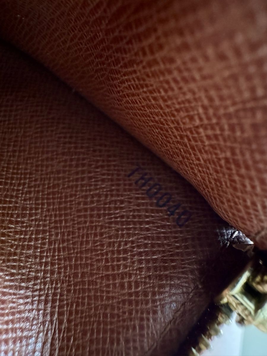 Louis Vuitton Portemonnaie: Louis Vuitton Portmonee Original – Gebraucht aus Belp von Aliya 2