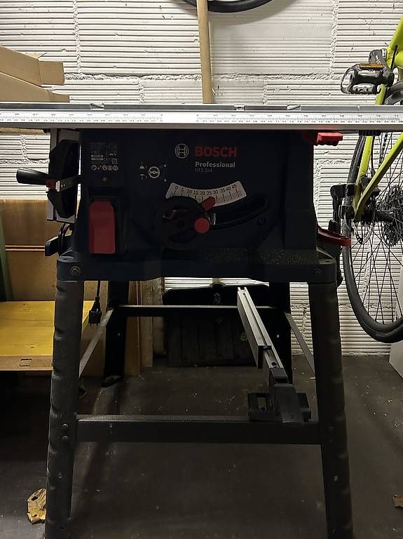 Bosch Seghe: Bosch Professional Table saw – Usato da Liestal venduto da Gironelli 1