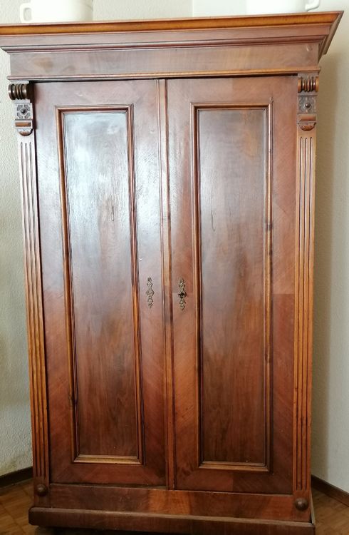 Wunderschone Restauration Alter Schrank Fotos