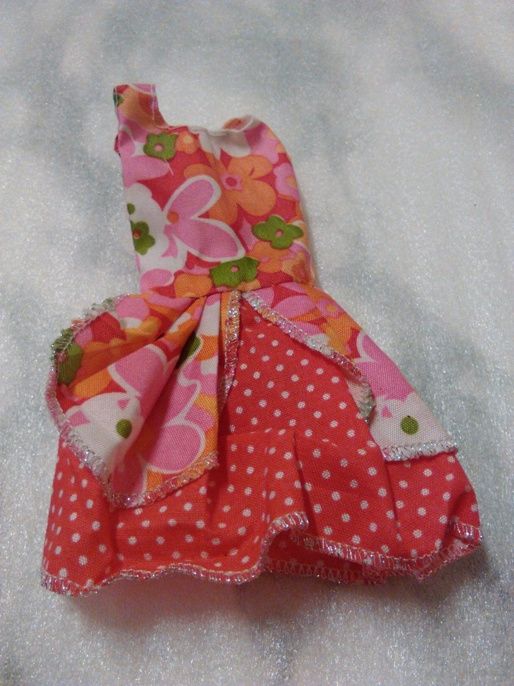 Jouets: BARBIE PARTY KLEID – Neuf (Voir description) à Basel par bijoutrie_4 8