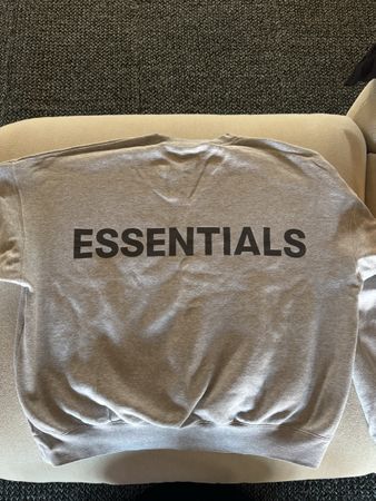 Sweatshirt ESSENTIALS grey Grösse L 