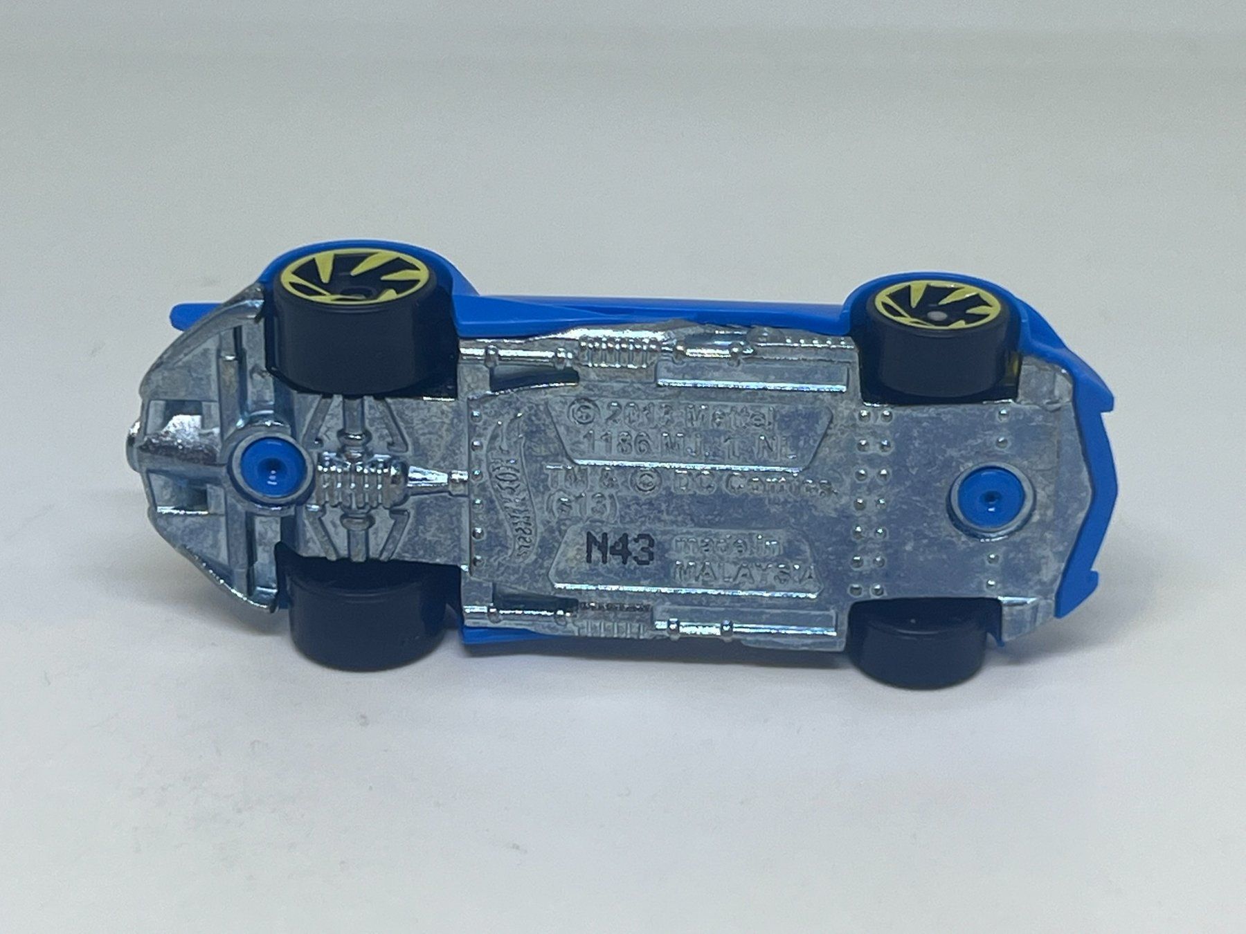 Hot Wheels Modellini d'auto: Hot Wheels Batmobile (The Batman) #370 – Usato da Wildegg venduto da LaaBoutique 3
