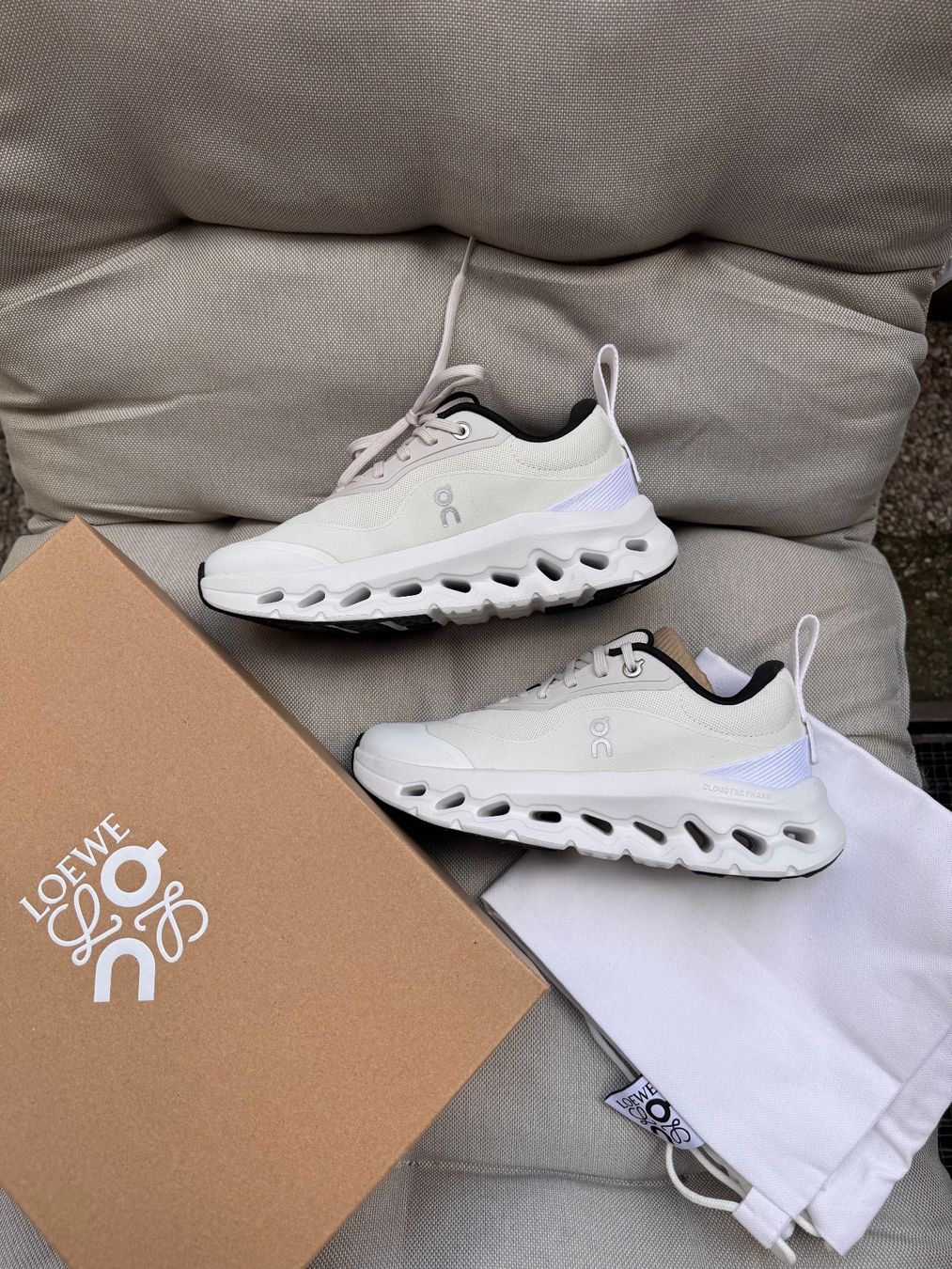 On Scarpe da uomo: ON x LOEWE Cloudtilt Sneaker – Nuovo e nell'imballaggio originale da Bülach venduto da Giuseppe99