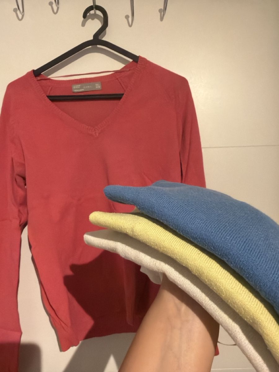 Zara Maglioni & Felpe: 4er-Set Langarmshirts – Usato da Döttingen venduto da chi_8d8b 2
