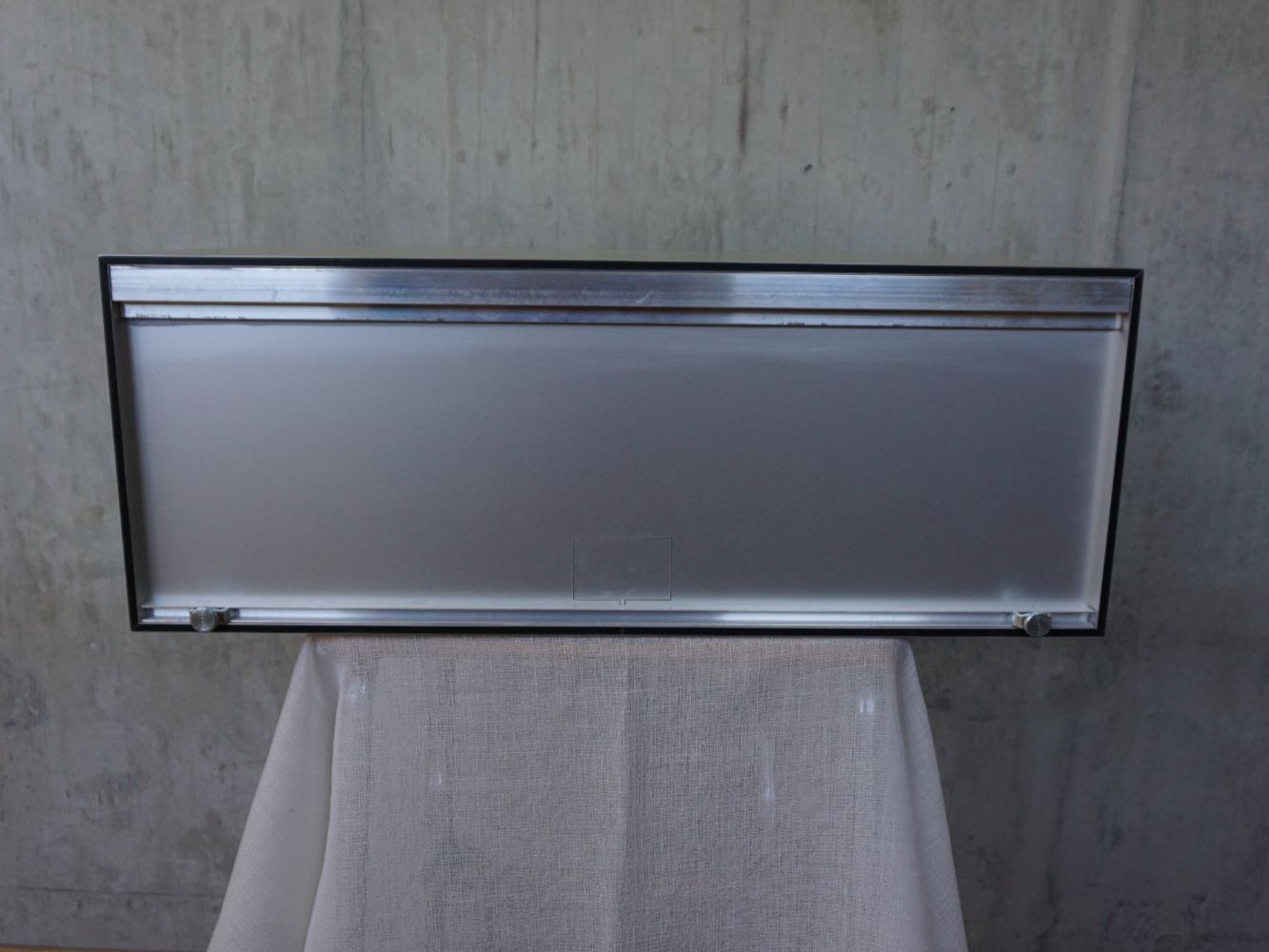 Vetrine: Vitrine Venus Box Hutter – Nuovo (secondo la descrizione) da Giswil venduto da sowo60 3