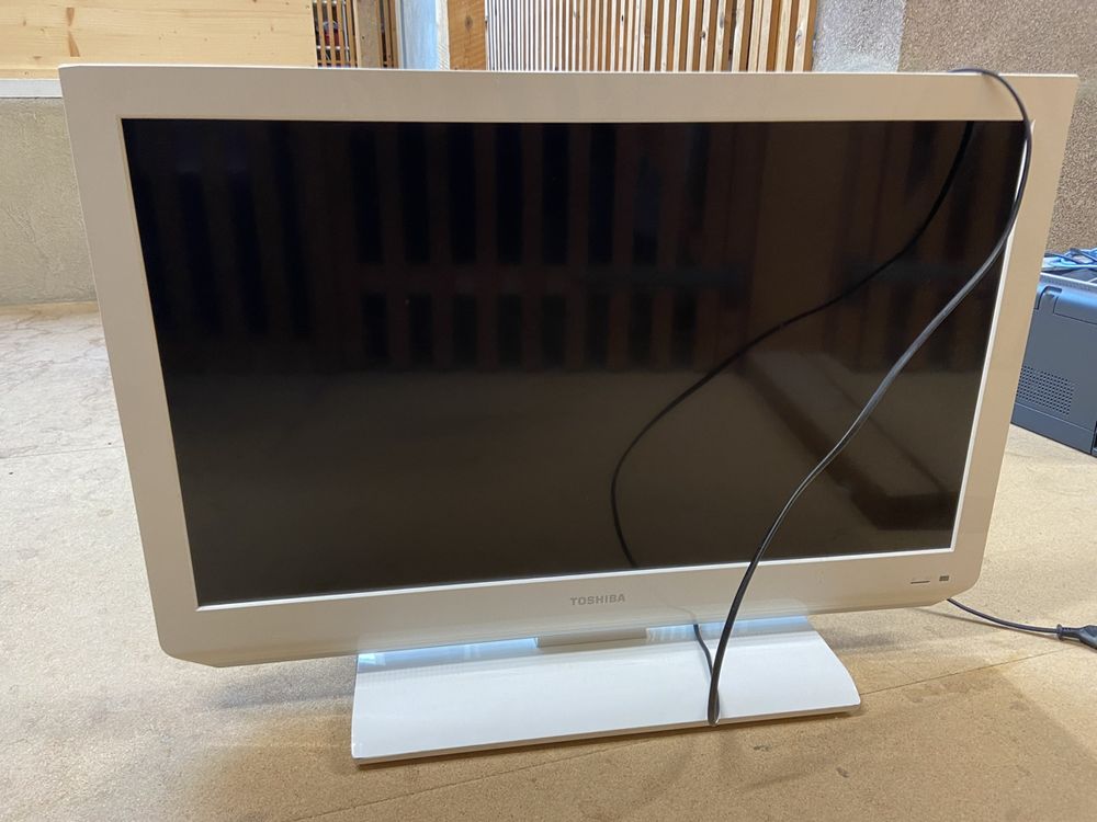 Fernseher Kaufen auf Ricardo