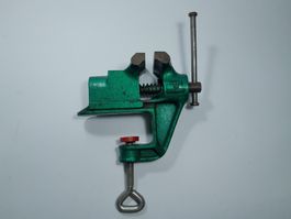 Kleiner Vintage Schraubstock massiv - Made in Germany