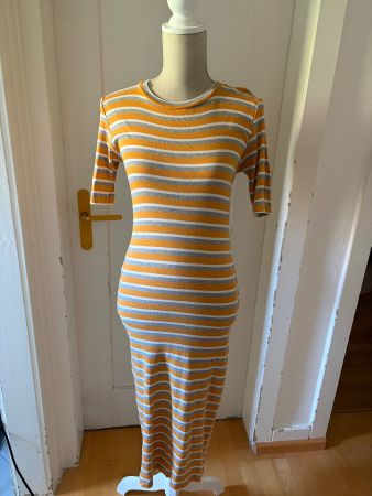 Cooles Freizeitkleid von Mads Noorgard
