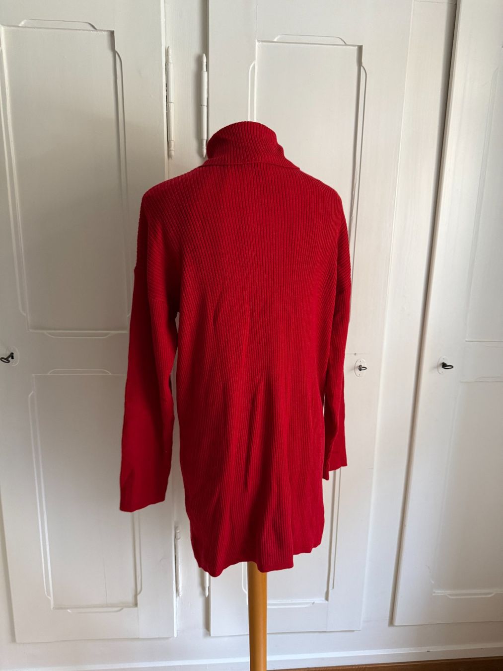 Vestiti: FOREVER 21 - Rollkragen Rippenkleid rot S – Usato da Zürich venduto da Diazaio 2