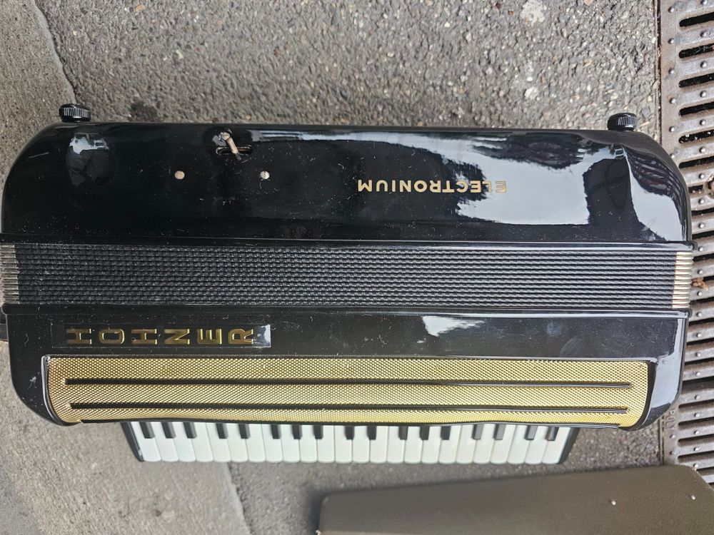 Handorgel Honer mit Verstärker (Gebraucht) in kleindöttingen für CHF ...