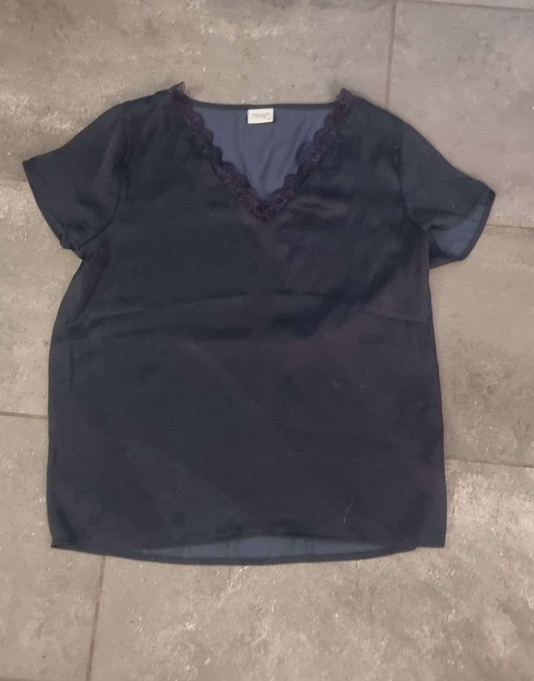 Camicette: Elegante, Dunkelblaue Bluse mit Spitze - Grösse 34 – Usato da Zweidlen venduto da VG159
