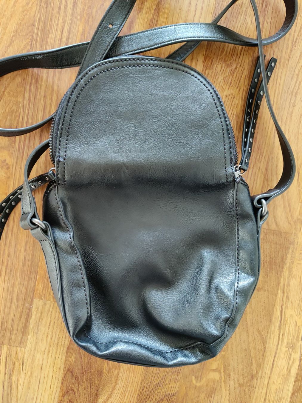 Esprit Taschen: Schultertasche ESPRIT – Gebraucht aus Schönenwerd von sal_75dx 2