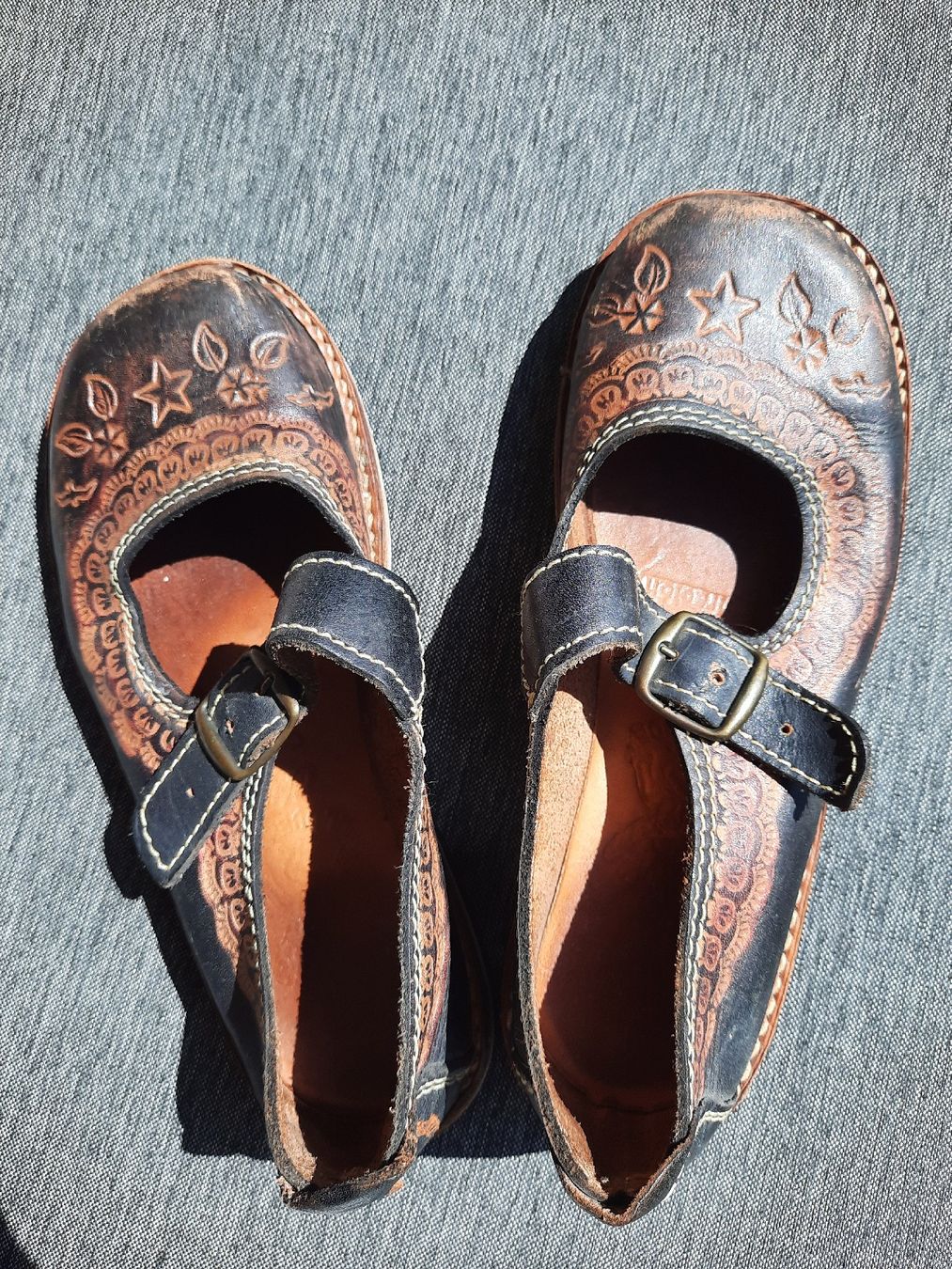 Damenschuhe: Sandalen Gr.38 handmade aus Chile – Gebraucht aus Amden von Schneeflocke111