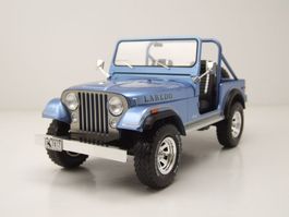 Jeep CJ-7 Laredo 1980-1986 hellblau met. / Decor        1:18