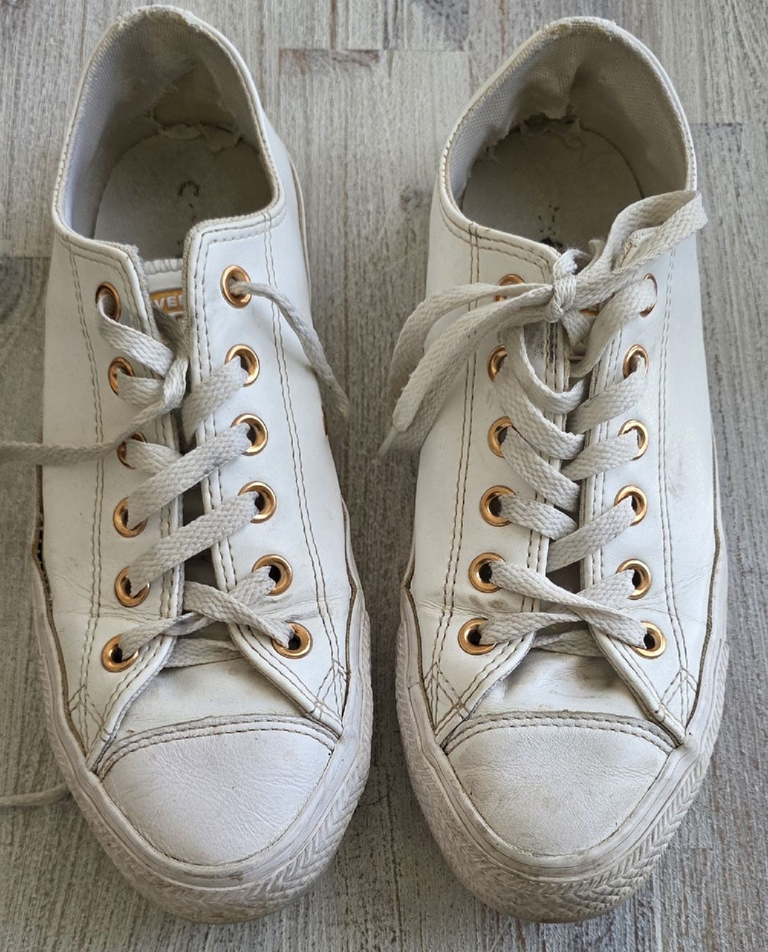 Scarpe da donna: Chaussures/ sneakers Converse blanche taille 39 – Usato da Yverdon-les-Bains venduto da van_dq65 2