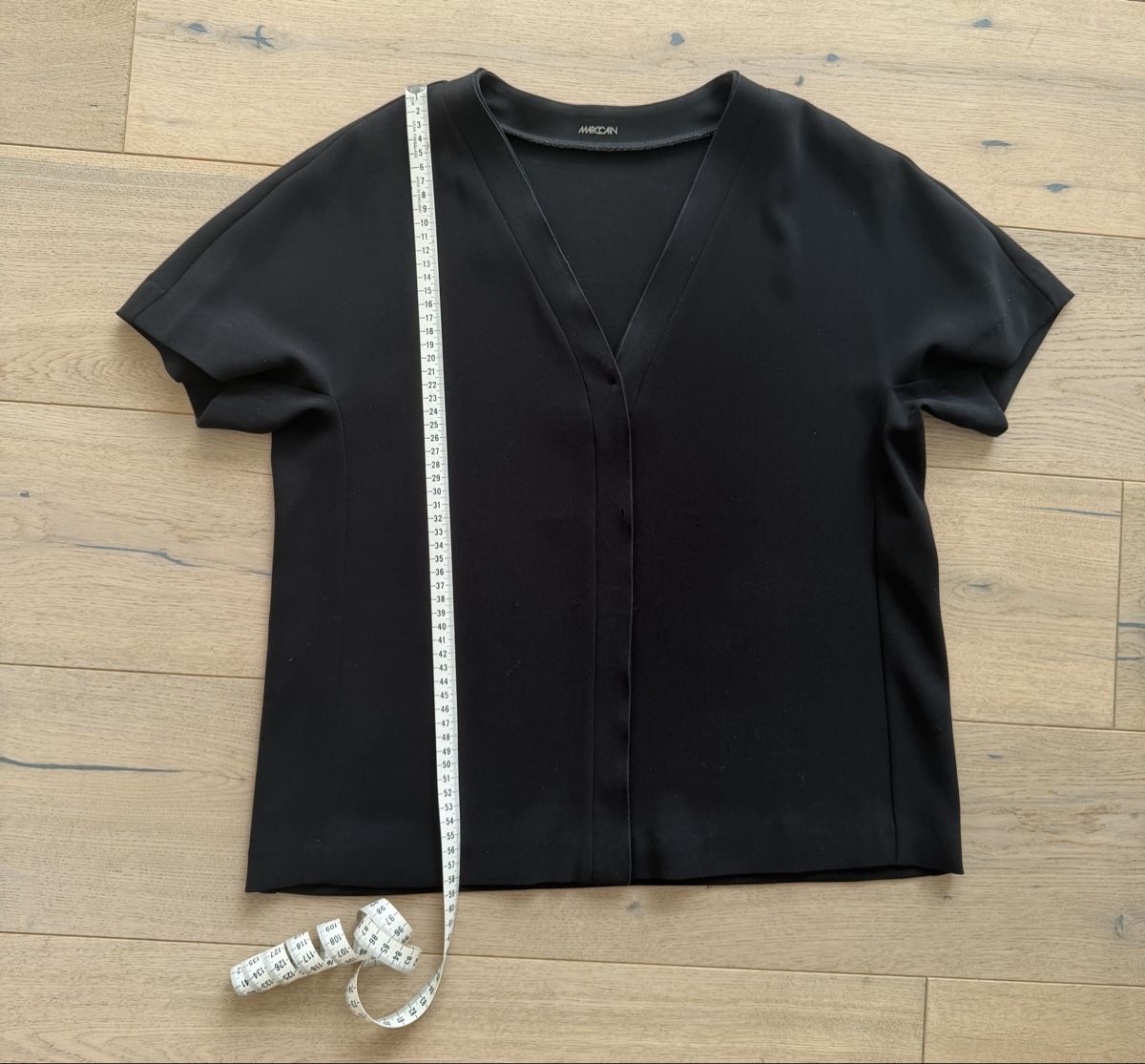 Marc Cain Camicette: Schwarzer Top von MARCCAIN, Gr. 3 (38) – Nuovo (secondo la descrizione) da Liestal venduto da userin1000 5