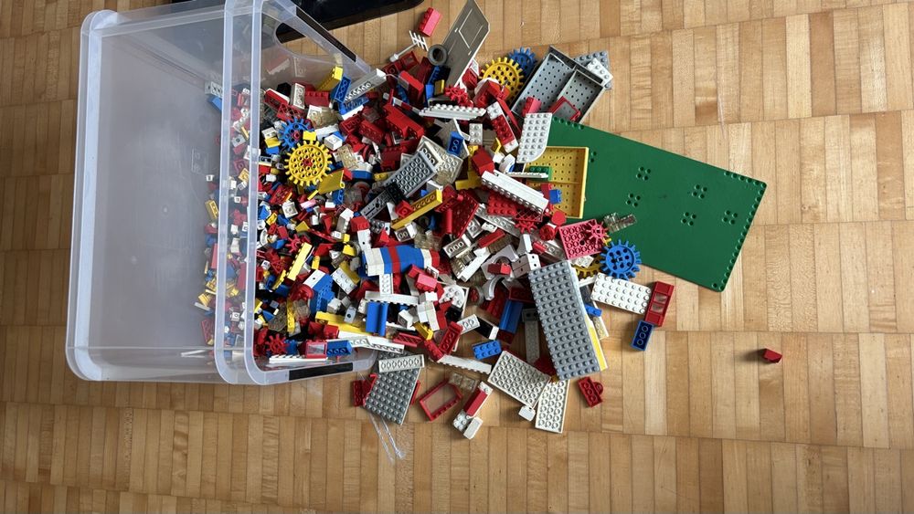 Lego Giocattoli: Lego mit Kiste – Usato da Bauen venduto da planzerd
