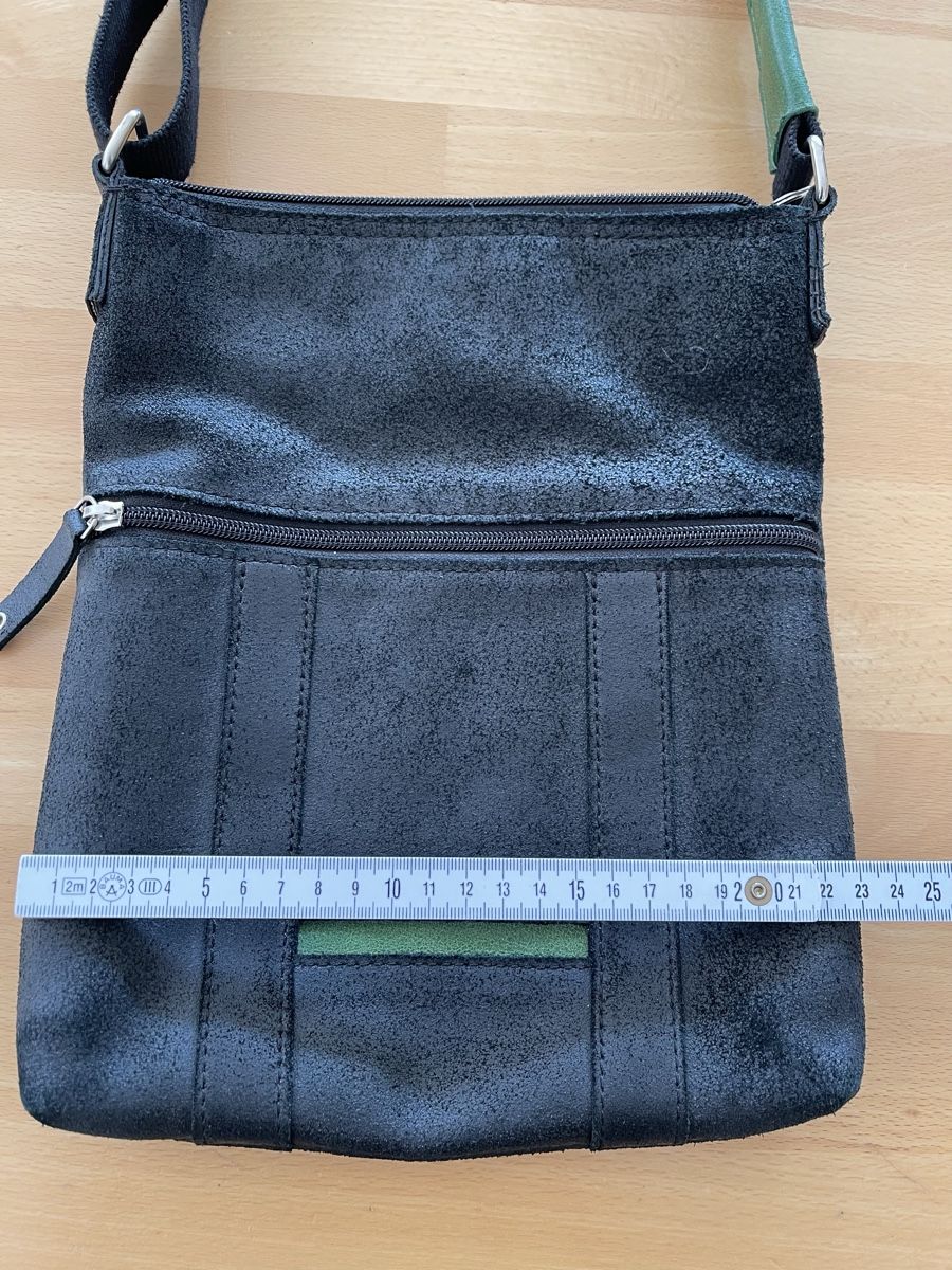 Borse da donna: Schwarze EM-EL Leder Umhängetasche – Usato da Spreitenbach venduto da R_1691 3