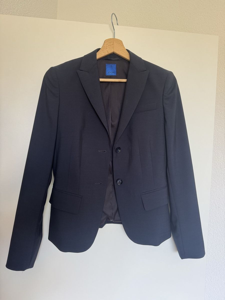 Joop Jacken: Blazer JOOP Damengrösse 34 dunkelblau – Gebraucht aus Tscheppach von SeBoJo 2