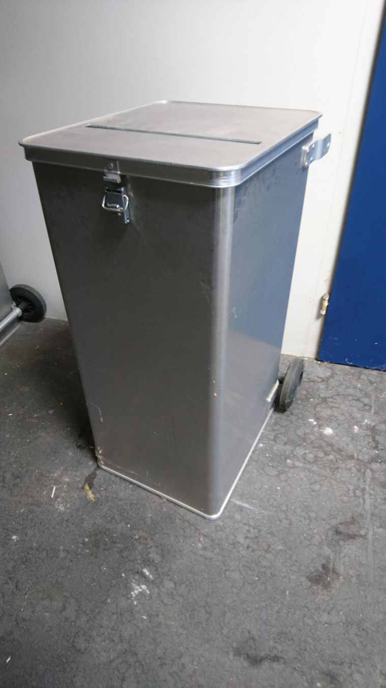 Banconi: Papier/Akten Container Fahrbar – Usato da Steinhausen venduto da _Bergler_