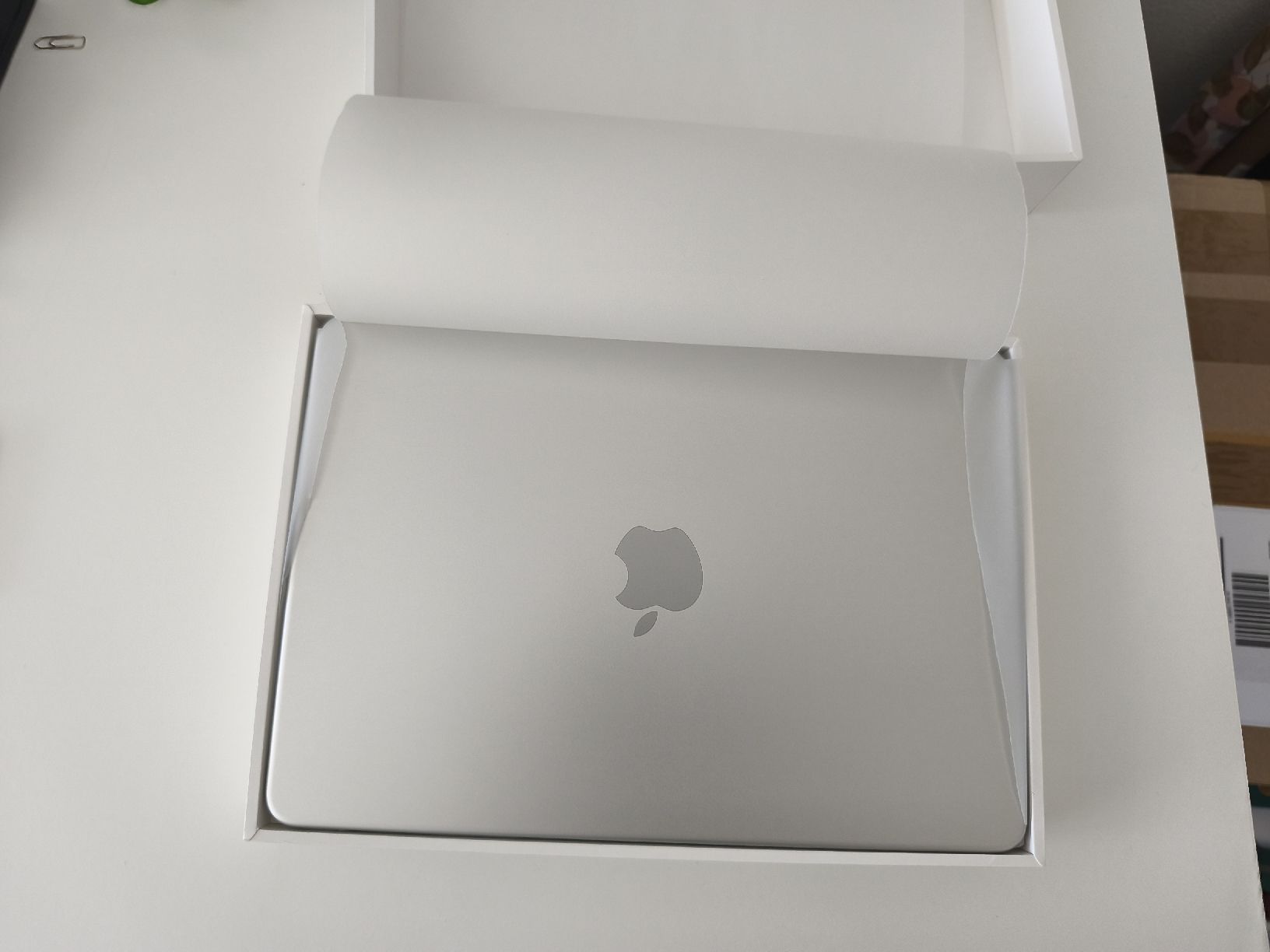 Apple Notebook: Apple MacBook Notebook silber in Originalverpackung neu – Nuovo e nell'imballaggio originale da Unterkulm venduto da Holly1