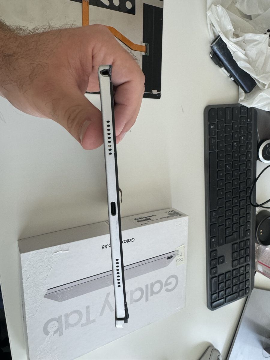 Samsung Tablet PC: 2 defekte Galaxy Tab A8 SM-X200 – Difettoso da Urdorf venduto da qendro1 7
