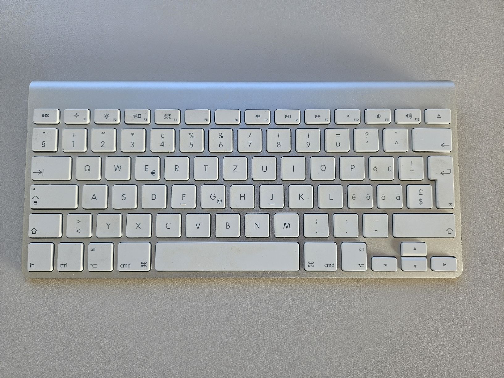 Apple Tastaturen: Apple kabellos Tastatur – Gebraucht aus Biberist von Volo28