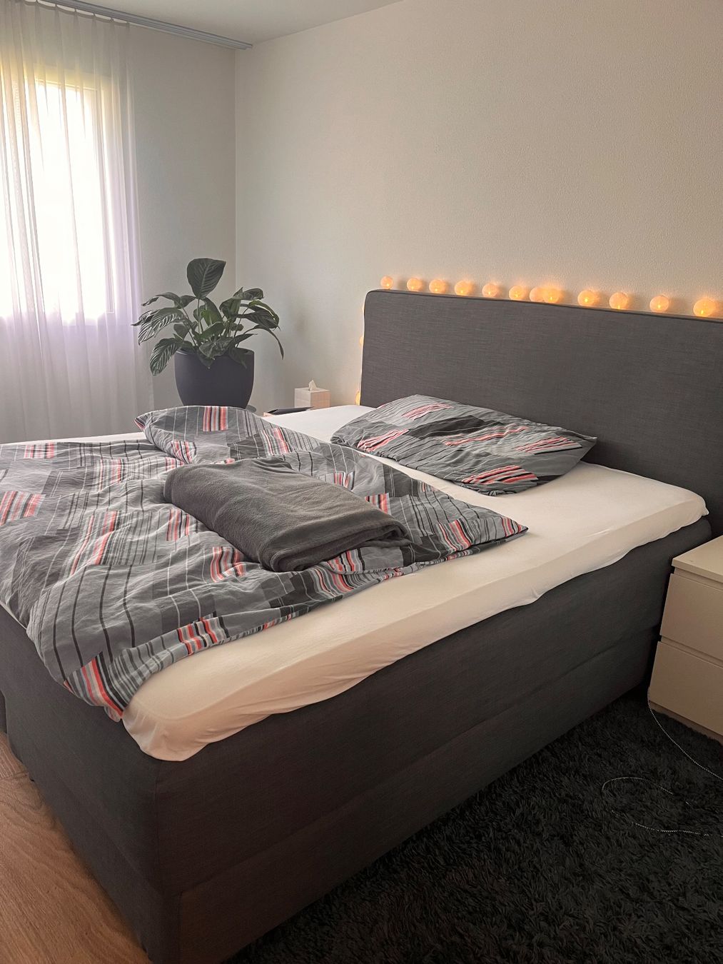Ikea Lits: IKEA DUNVIK Boxspringbett 180×200 cm – D'occasion à Hinwil par Oivil04