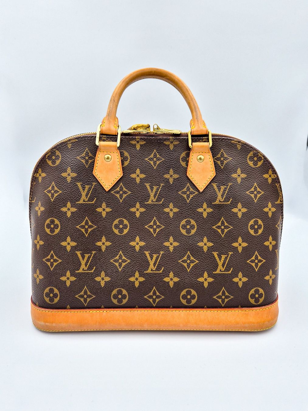 Louis Vuitton Taschen für Damen: Louis Vuitton Alma PM Monogram - Ikonisches Stück - 2013 – Gebraucht aus Riddes von Grumpyrelie 2