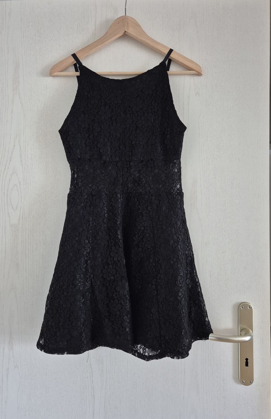 Vestiti: Schwarzes Spitzenkleid Gr. S - Elegant & Verspielt – Nuovo (secondo la descrizione) da Zürich venduto da Sami78 1