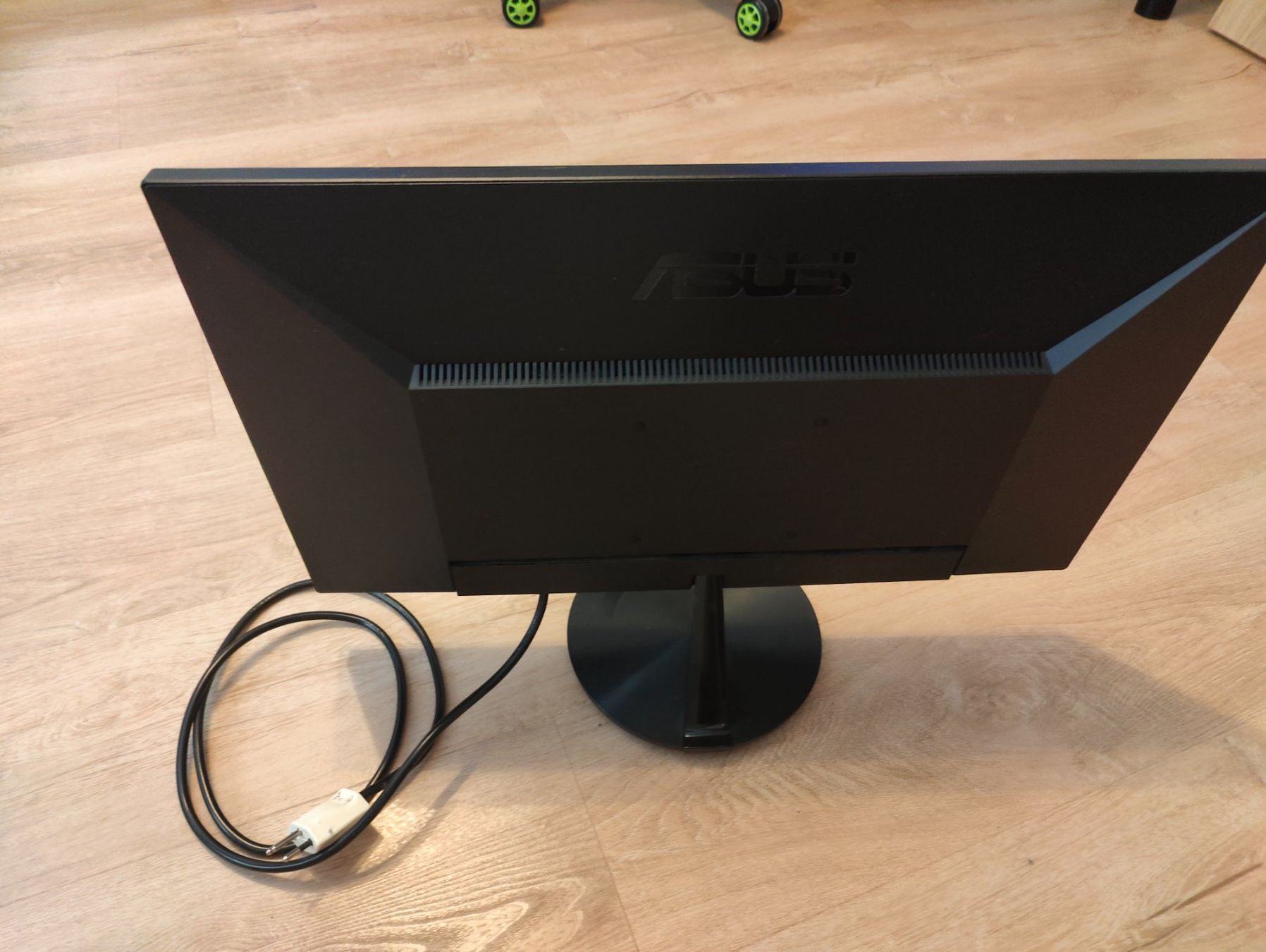 Asus Monitor: Bildschirm FULL HD 24 Zoll ASUS – Usato da Kleindöttingen venduto da e-max 1