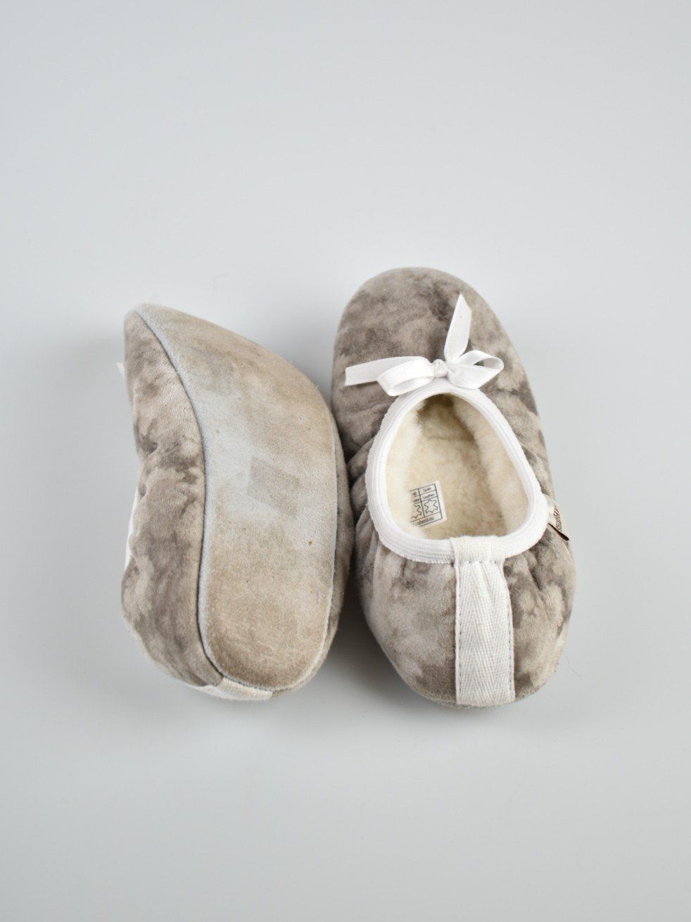 Scarpe per ragazze: Shepherd Lammfell Hausschuhe, Gr.32 – Usato da Nürensdorf venduto da 2ND_STORY 1